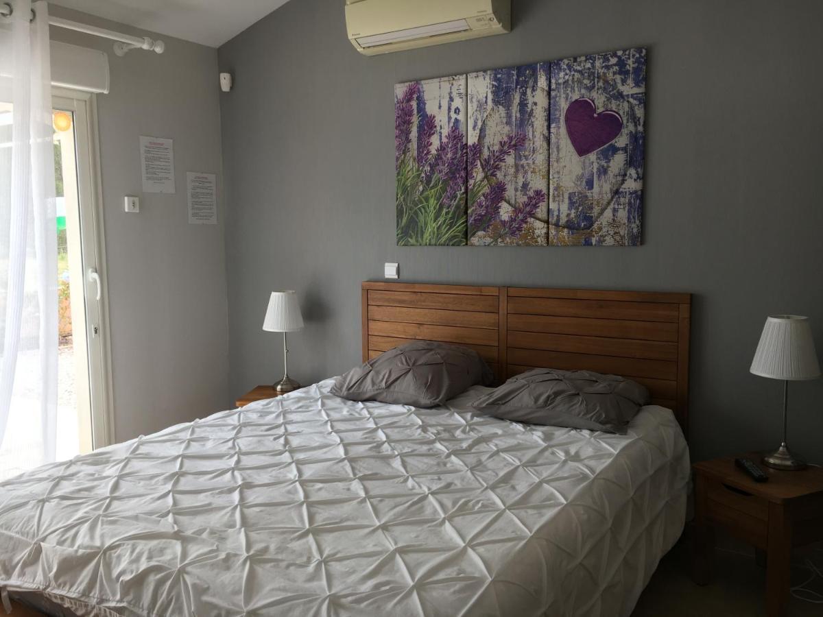 Bed and Breakfast Les Lavandes Alleins Экстерьер фото